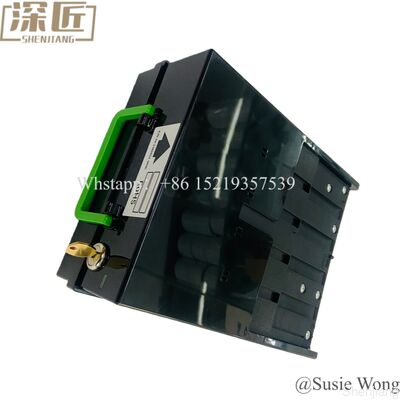 Il BANCOMAT 00103334001W parte la cassetta di deviazione chiudente di Diebold Nixdorf Opteva con la chiave 00-103334-001W